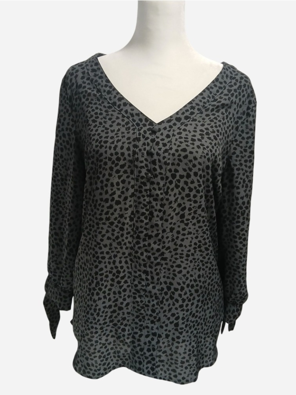 Fortune Ivy Woman's Blouse Medium Gray Leopard  Print